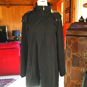 PENDLETON Ladies’ Black Zipped Hooded Winter Raincoat – M